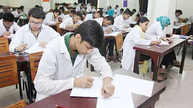 মেডিকেলে কোটায় উত্তীর্ণদের ফল স্থগিত...