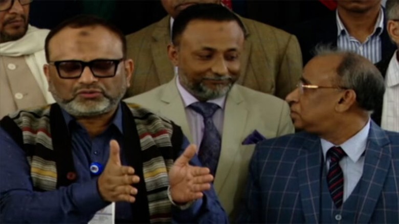 নাতি-নাতনি বাদ, ঢাবিতে কোটা থাকছে শুধু মুক্তিযোদ্ধ...