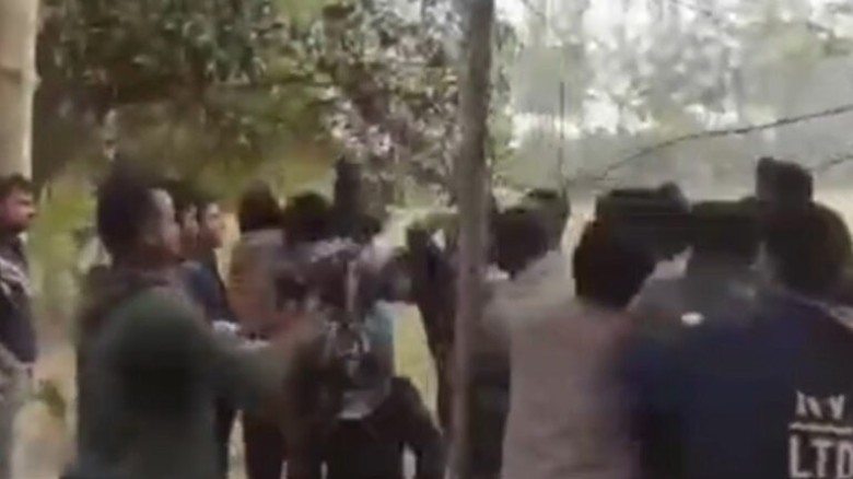 গোপালগঞ্জে সমন্বয়কদের ওপর ছাত্রলীগের হামলার অভিযো...