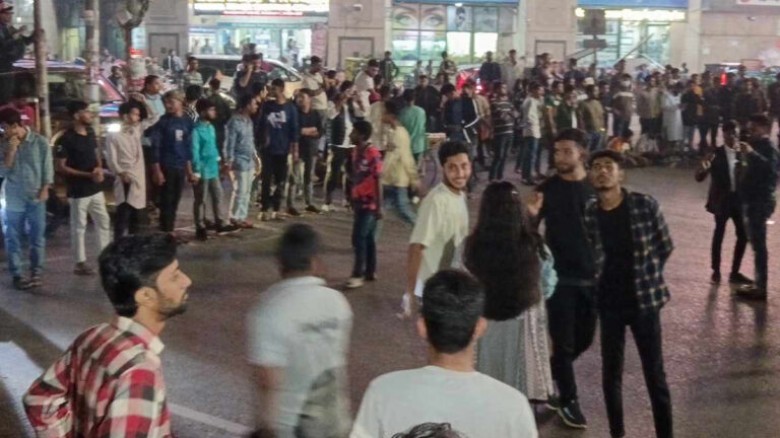 ফের সড়ক অবরোধ তিতুমীর কলেজ শিক্ষার্থীদের...