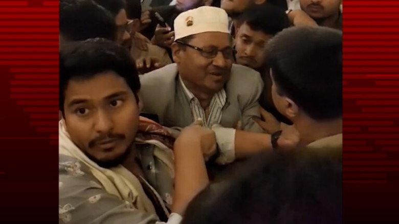 ছেলের বিয়ের অনুষ্ঠান থেকে আ. লীগ নেতা ফখরুল আনোয়ার...