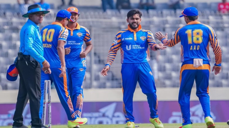 রংপুরকে বিদায় করে বিপিএলের কোয়ালিফায়ারে খুলনা...