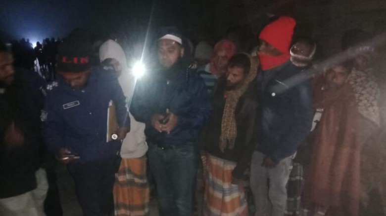 চুয়াডাঙ্গায় ট্রাক্টরের ধাক্কায় ২ মোটরসাইকেল আরোহী...