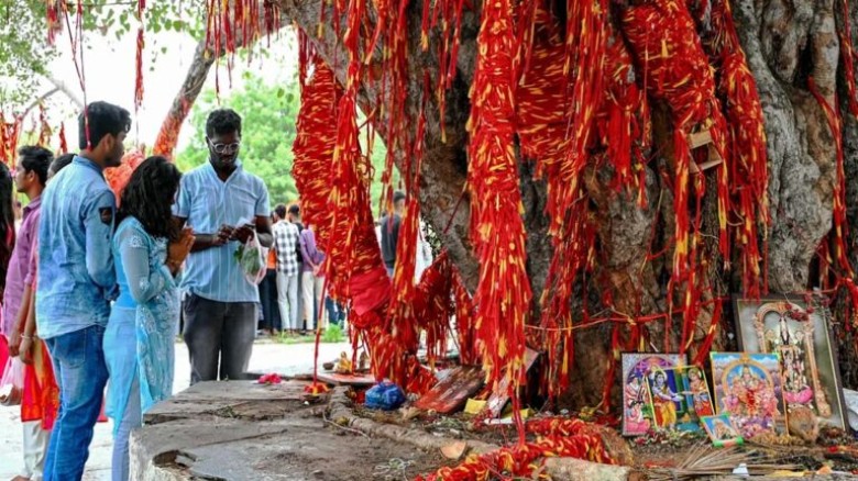 হনুমান মন্দিরে ভিড়