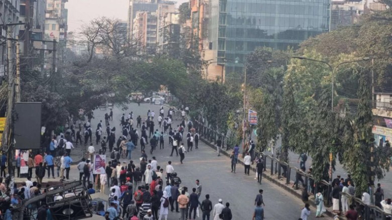 আইডিয়াল ও সিটি কলেজের শিক্ষার্থীদের সংঘর্ষ, আহত ৫...