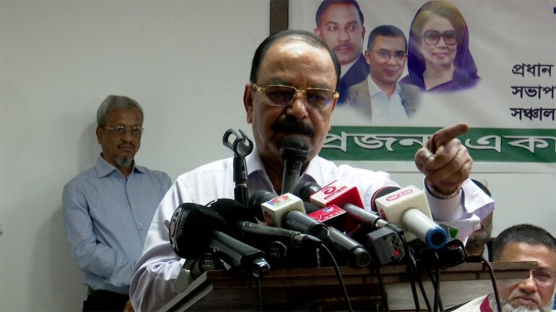 শেখ হাসিনা পালালেও নির্বাচন নিয়ে ষড়যন্ত্রকারীরা ...