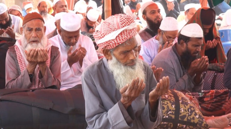 আখেরি মোনাজাত আজ