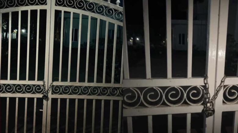 শিক্ষার্থীদের তালা