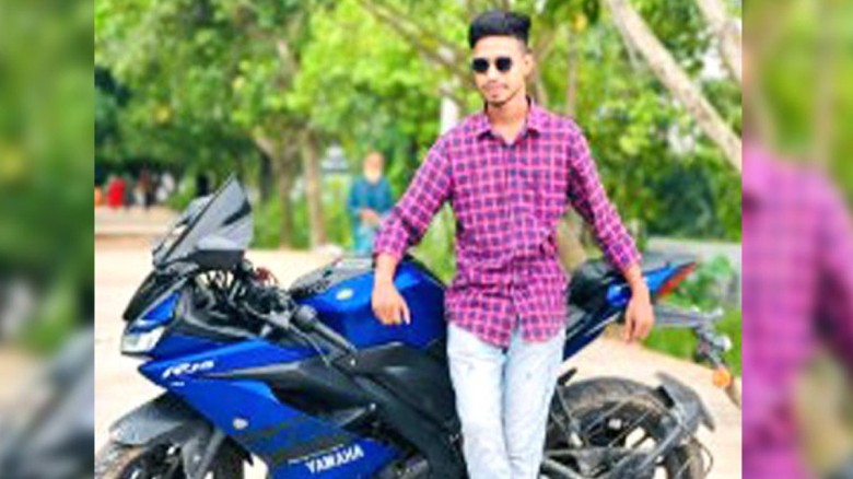বগুড়ায় ট্রেনের ধাক্কায় প্রাণ গেল কলেজ শিক্ষার্থীর...