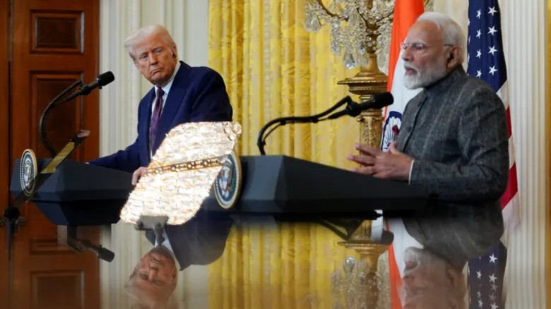 রাশিয়ার তেল কেনার জন্য ভারতের ওপর শুল্ক যথেষ্ট পর...