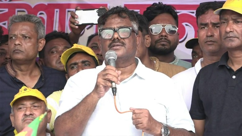 কিছু রাজনৈতিক ব্যক্তি নির্বাচন বাধাগ্রস্ত করার চেষ...