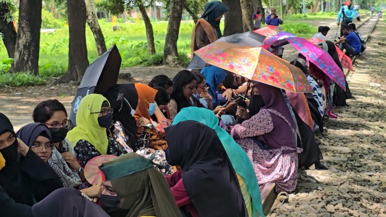 সিন্ডিকেট সভার অপেক্ষায় আটকে আছে বাকৃবি খোলার সিদ্...