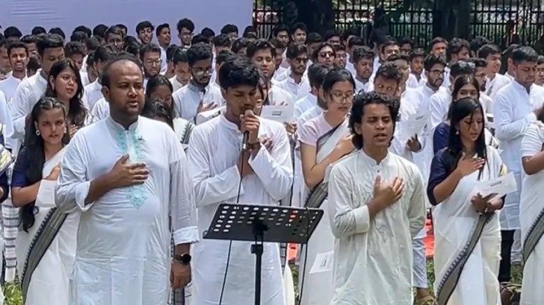 ডাকসু নির্বাচন ঘিরে ছাত্রদল প্যানেলের শপথবাক্য পাঠ...
