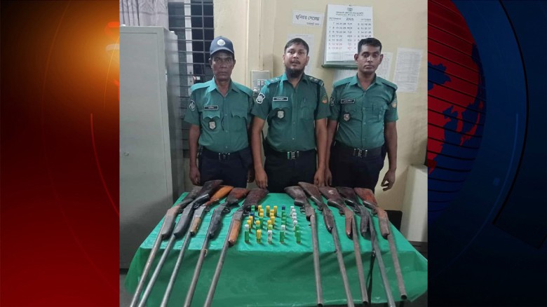 রংপুর মহানগরী থেকে ৩৬ রাউন্ড গুলিসহ ১০টি আগ্নেয়াস...