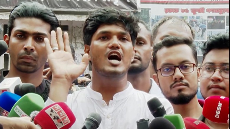 ব্যালটে সাদিক ও ফরহাদের নামের পাশে আগে থেকেই ক্রস ...