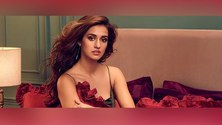মধ্যরাতে দিশা পাটানির বাড়িতে হামলা, গুলিবর্ষণ!...