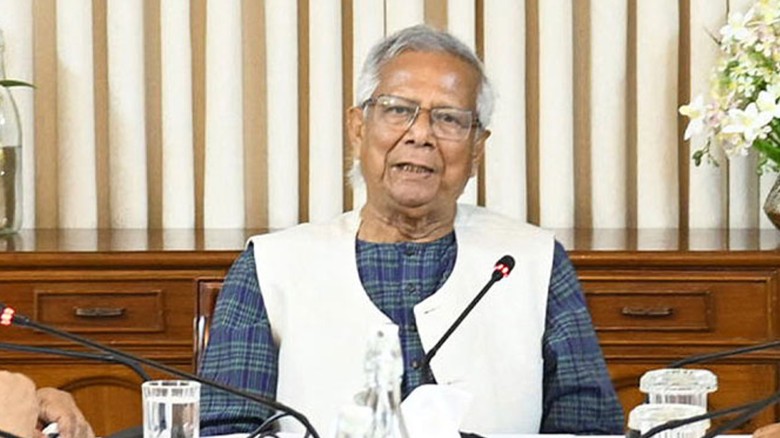সরকার সব মানুষকে উদ্যোক্তা হিসেবে গড়ে তুলতে কাজ কর...