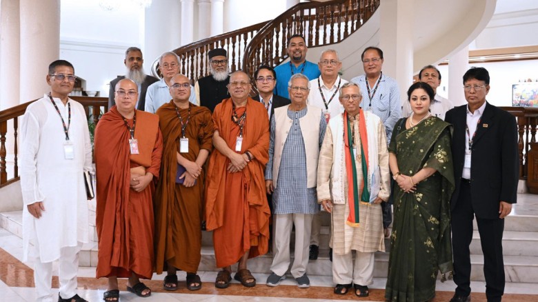 প্রবারণা পূর্ণিমা উপলক্ষে প্রধান উপদেষ্টার শুভেচ্ছা বিনিময়