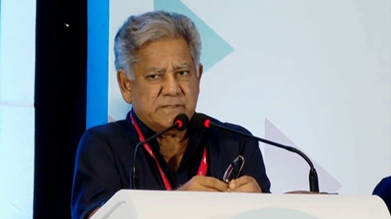 সরকার নয়, শ্রমিকদের বেতন মালিকদেরকেই দিতে হবে: শ্র...