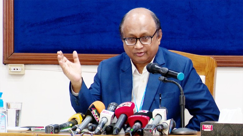 শেখ হাসিনাকে ফেরাতে রেড নোটিশ জারির পদক্ষেপ নেয়া ...