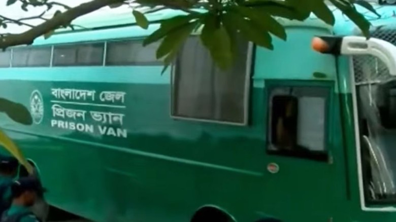 গুমের মামলায় ১৫ সেনা কর্মকর্তাকে হাজির করা হয়েছে ট...