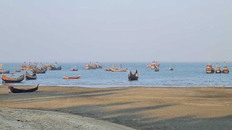 সীমিত আকারে খুলছে সেন্টমার্টিন, জাহাজ কি চলবে?...