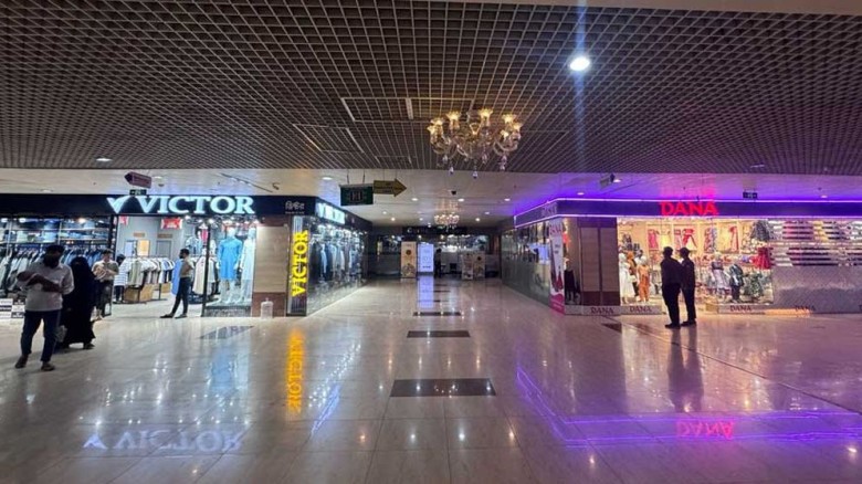 কাল সারাদেশে দোকান-শপিংমল খোলা রাখার ঘোষণা মালিকদের