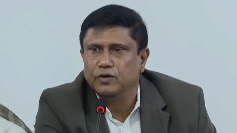 ব্রিগেডিয়ার (অব.) শামসুল ইসলাম।