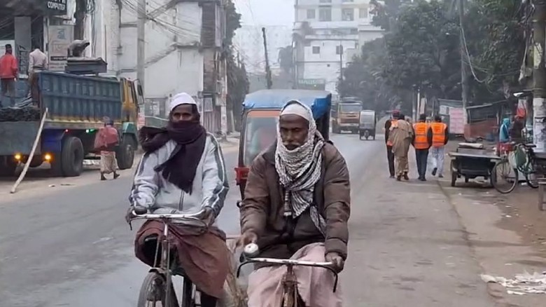 সারাদেশে বেড়েছে শীতের দাপট, জবুথবু জনজীবন...