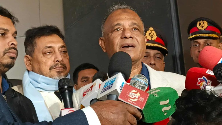 জাতীয় নির্বাচনকে টার্গেট করে সীমান্ত দিয়ে ঢুকছে ...