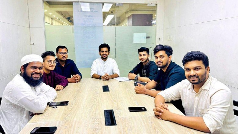 এনসিপিতে যোগ দিচ্ছেন ‘ওয়ারিয়র্স অব জুলাই’র ৪ হাজ...