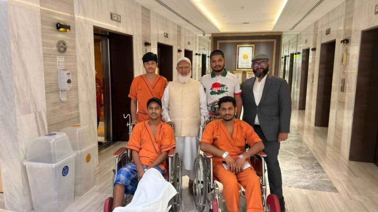 চিকিৎসাধীন জুলাই যোদ্ধাদের দেখতে ব্যাংককে বিরোধীদল...